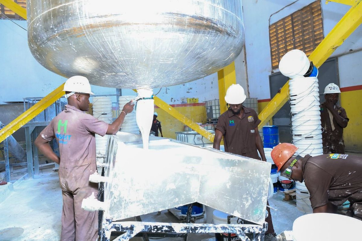 dbahati's tweet photo. Additionally, I visited Regal Paints (U) Ltd in Seeta, Mukono, and witnessed the progress being made in Uganda’s manufacturing sector.

With a production capacity of over 1.5 million litres of paint per month, Regal is contributing to our national agenda of industrialisation, import substitution, job creation and expanding Uganda’s export base.

As government, we pledge to continue supporting manufacturers by addressing the cost of energy and finance, strengthening standards enforcement, promoting local sourcing of raw materials and opening more regional markets for Made-in-Uganda products.

A strong manufacturing sector is key to transforming our economy and creating wealth and jobs for our people.