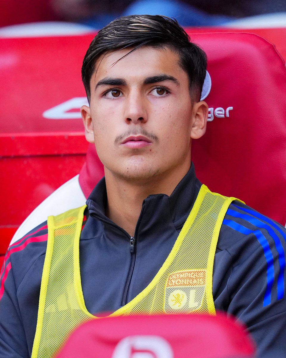 LesFansGones's tweet photo. 🚨 MATHIS DE CARVALHO VA QUITTER L’OLYMPIQUE LYONNAIS ! 😳🛫

En effet, d’après @hugoguillemet, le milieu portugais va rejoindre Al-Diriyah  pour 1M€.

Était-ce une vente nécessaire selon vous ? 🤔

#MercatOL #TeamOL https://t.co/uRrvVlAVBC