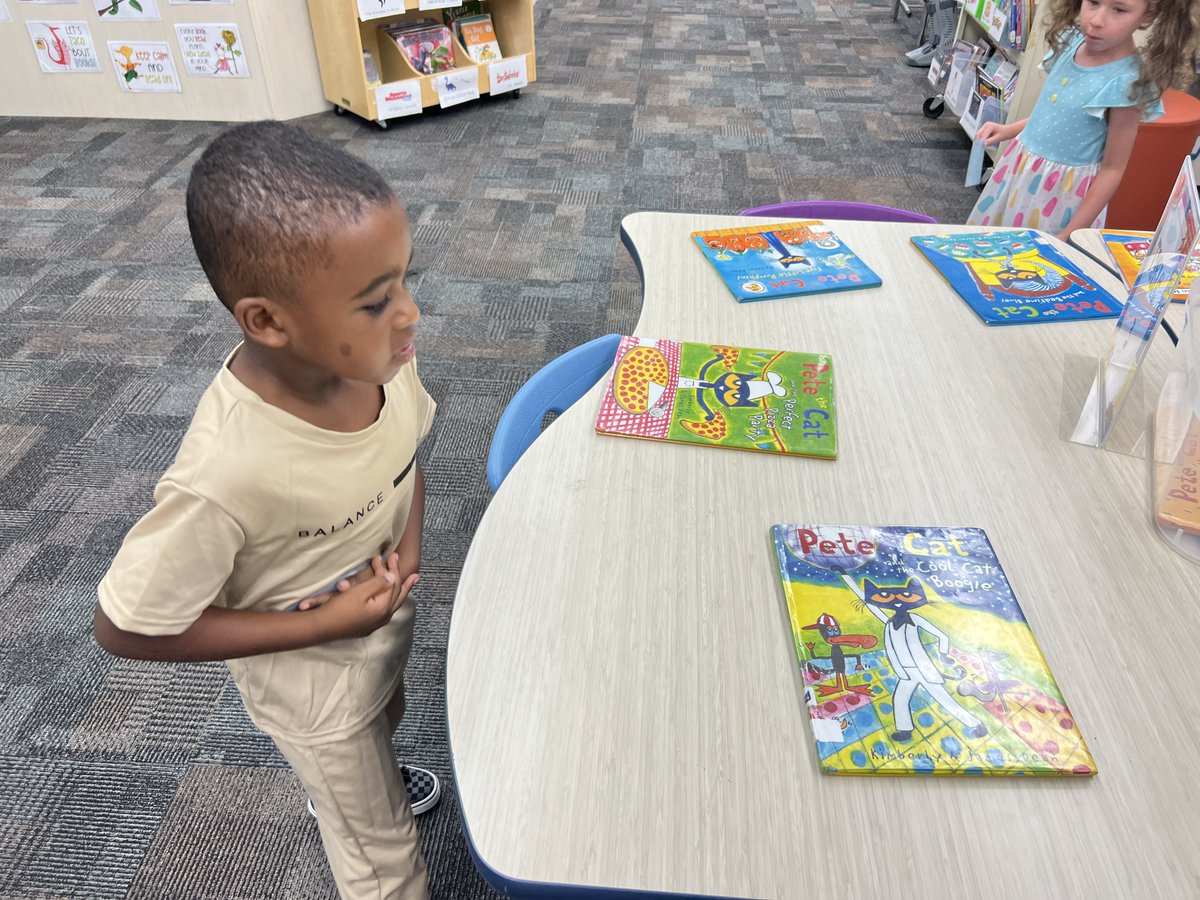 VBFairfieldES's tweet photo. Our newest Falcons checked out their first library book this week! #WeAreVBSchools #FutureReadyStudentsAtVBCPS #VBCPSProud https://t.co/qZhUW0s1cv
