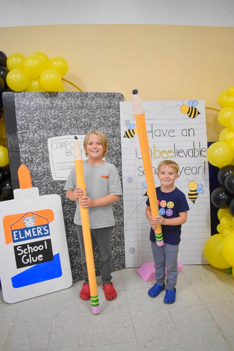 mass4charters's tweet photo. Weβre back! ππ Over 46,000 charter public school students are kicking off a new year of learning, growth, & opportunity. Red carpets, school spirit, and plenty of special traditions made the first days back ones to remember. Hereβs to a great year ahead!
#EdThatAddsUp https://t.co/V2WCCshJZj