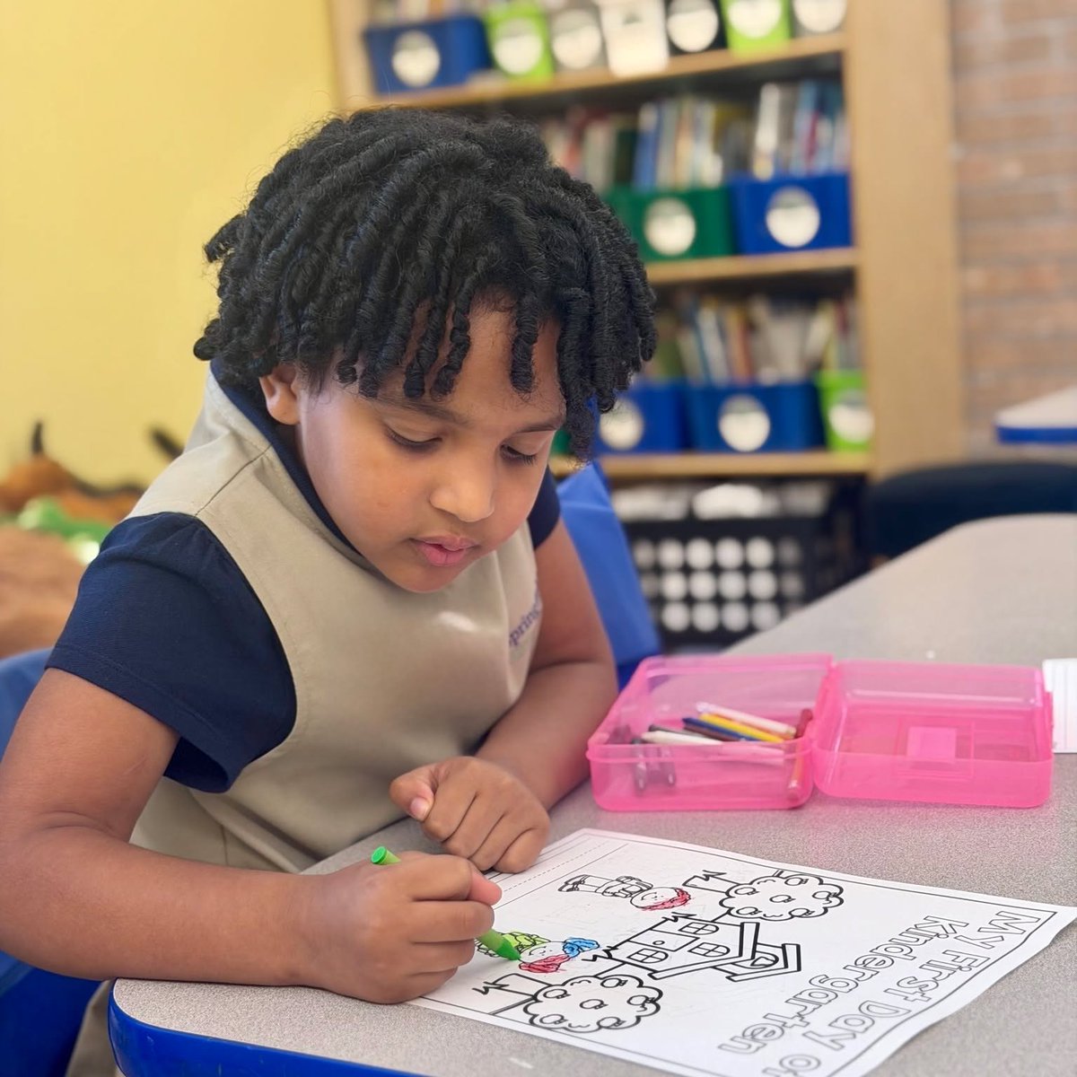 mass4charters's tweet photo. Weβre back! ππ Over 46,000 charter public school students are kicking off a new year of learning, growth, & opportunity. Red carpets, school spirit, and plenty of special traditions made the first days back ones to remember. Hereβs to a great year ahead!
#EdThatAddsUp https://t.co/V2WCCshJZj