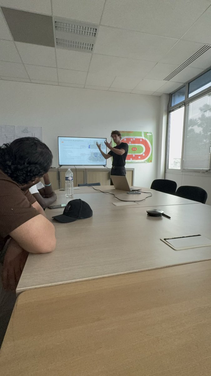 GabdouBaroa's tweet photo. Présentation d’un chantier @Bouygues_C sur Levallois pour le programme Young Boss d’Undrtd Sport (https://t.co/r3phbUN4Rt) https://t.co/RgqpFZQKX2
