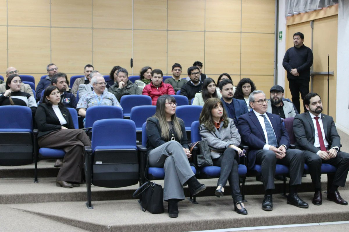 AUR_cl's tweet photo. Medicina @uvalpochile Campus San Felipe celebró 21 años de presencia en el Valle de Aconcagua!!
https://t.co/fFinjcTHQm https://t.co/DzDPf83hWI