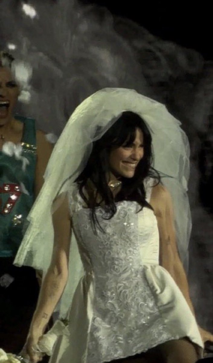 BatuchiEspos's tweet photo. Entienden que se casan este año? https://t.co/O7Uotn3xsD