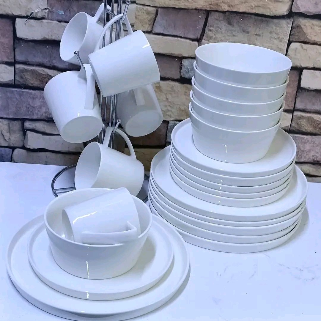 omolaraeni81's tweet photo. Black colour almost sold out 
Just 2 cartons left 
I sold just 1 carton of the white colour out of 7 cartons 
Make una help me buy the white colour too
Please 🙏🙏🙏🧎‍♀️🧎‍♀️
33k 
Location is Ibadan 
Nationwide delivery https://t.co/6JHs4clGiK