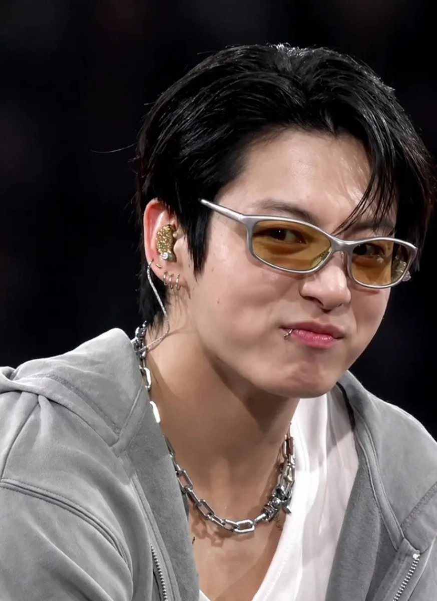 Mnijungkookdo's tweet photo. I will take all your troubles https://t.co/QHsSTUJiEx