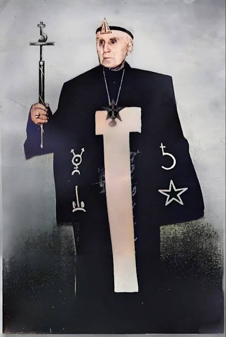 Abrakhadabra93's tweet photo. Great Initiates #34 Karl Eugen Grosche (Gregor A. Gregorius)

Behind the veil of 20th-century occultism stands a master who reshaped Western magick... Karl Eugen Grosche was born on March 11, 1888, in Leipzig, Germany, beginning a life that forged Saturnian Gnosis... 🧵 https://t.co/lf86USOB2d