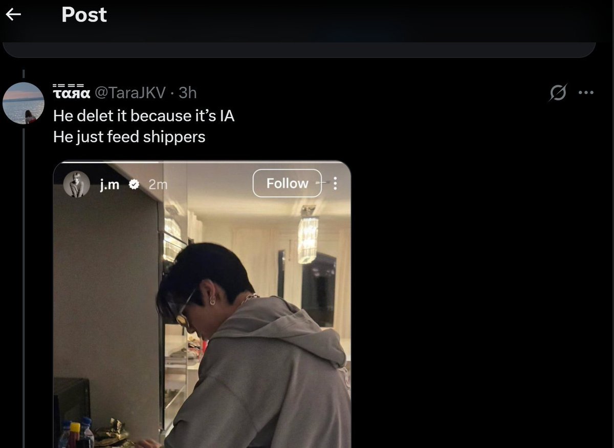 protectjimin13's tweet photo. we also have user TaraJKV sharing the unedited version, i guess her fellow shippers forgot to tell her that it's time to edit https://t.co/JccaFwqDyJ