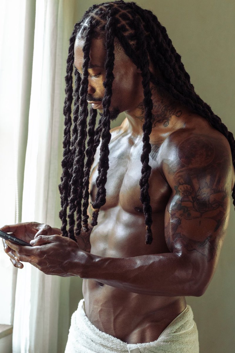 MarvinBienaime's tweet photo. Model: Jarred D.
📸: Marvin Bienaime https://t.co/DiCf5n9yGr