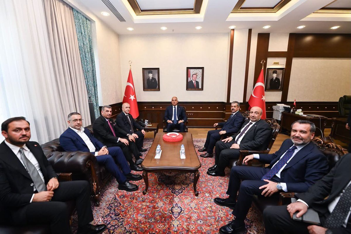 KverSemih's tweet photo. 📍 Elazığ Valiliği 

Bakanımız Sayın Mehmet Nuri Ersoy’un Elazığ Valiliği ziyaretine eşlik ettik. https://t.co/iHH4FaMYrR
