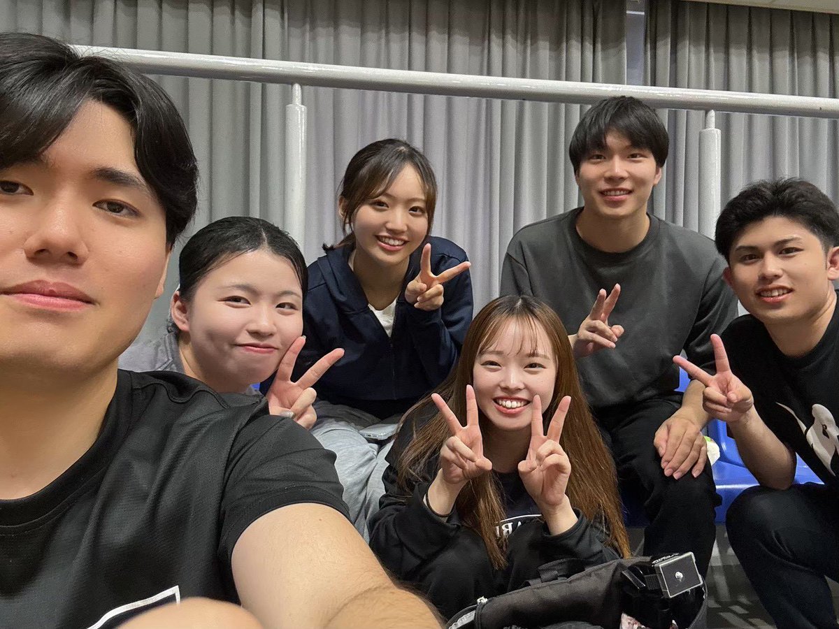 MISCHMASCHOSAKA's tweet photo. そう言えば6月の羽曳野クラブリーグと重なっていた全日本社会人予選は無事に全員予選敗退でした。
全日本クラブ選手権に向けて、ラケット握ってください皆さん。
地獄ボーイは試合前日に朝まで飲むのをそろそろ控えてください。

#そんなんで坪井松山ペアのチキータ取れるかぁ https://t.co/VZkTx09n3d
