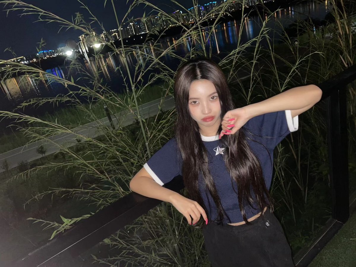 sylostmedia's tweet photo. [230609] Instagram post (6 pics)

#SOYEON #idle
#ソヨン  #アイドゥル
#소연 #전소연 #아이들 https://t.co/Gr7frpJAEY