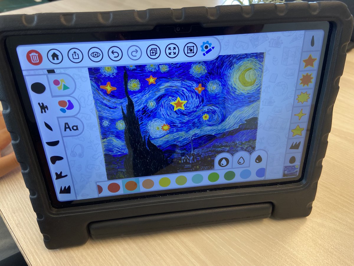 digi_creativity's tweet photo. Er waren weer heel wat ‘Kleine kunstenaars’. In opdracht van CultuurCompaan geven wij de komende weken  leuke Mediaworkshops voor het Vitamine C kunstmenu. #creatief #cultuureducatie #nieuwemedia #digitalegeletterdheid #media https://t.co/d20T09ypJH