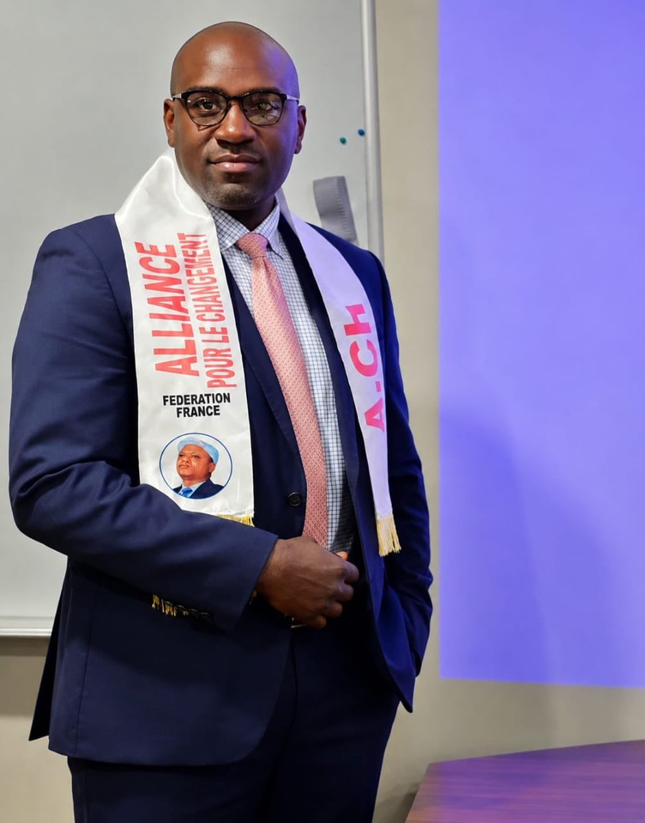 ChristianL35160's tweet photo. 🇨🇩🌍 𝐋’𝐀𝐋𝐋𝐈𝐀𝐍𝐂𝐄 𝐏𝐎𝐔𝐑 𝐋𝐄 𝐂𝐇𝐀𝐍𝐆𝐄𝐌𝐄𝐍𝐓 𝐀𝐔-𝐃𝐄𝐋𝐀̀ 𝐃𝐄𝐒 𝐅𝐑𝐎𝐍𝐓𝐈𝐄̀𝐑𝐄𝐒 !

𝐋𝐞 𝐫𝐚𝐲𝐨𝐧𝐧𝐞𝐦𝐞𝐧𝐭 𝐝𝐞 𝐥’𝐀𝐥𝐥𝐢𝐚𝐧𝐜𝐞 𝐩𝐨𝐮𝐫 𝐥𝐞 𝐂𝐡𝐚𝐧𝐠𝐞𝐦𝐞𝐧𝐭 𝐧𝐞 𝐬’𝐚𝐫𝐫𝐞̂𝐭𝐞 𝐩𝐚𝐬 𝐚𝐮𝐱 𝐟𝐫𝐨𝐧𝐭𝐢𝐞̀𝐫𝐞𝐬 𝐝𝐞 𝐥𝐚 𝐑𝐃𝐂. 𝐍𝐨𝐭𝐫𝐞 𝐯𝐢𝐬𝐢𝐨𝐧 𝐞𝐭 𝐧𝐨𝐬 𝐯𝐚𝐥𝐞𝐮𝐫𝐬 𝐩𝐨𝐫𝐭𝐞𝐧𝐭 𝐥𝐚 𝐯𝐨𝐢𝐱 𝐝𝐮 𝐂𝐡𝐚𝐧𝐠𝐞𝐦𝐞𝐧𝐭 𝐚𝐮-𝐝𝐞𝐥𝐚̀ 𝐝𝐞 𝐧𝐨𝐬 𝐟𝐫𝐨𝐧𝐭𝐢𝐞̀𝐫𝐞𝐬.

🌍 𝐋𝐞 𝐜𝐚𝐦𝐚𝐫𝐚𝐝𝐞 𝐋𝐀𝐖𝐑𝐄𝐍𝐂𝐄 𝐊𝐈𝐓𝐎𝐊𝐎, 𝐑𝐞𝐩𝐫𝐞́𝐬𝐞𝐧𝐭𝐚𝐧𝐭 𝐚𝐝𝐣𝐨𝐢𝐧𝐭 𝐝𝐞 𝐧𝐨𝐭𝐫𝐞 𝐟𝐨𝐫𝐦𝐚𝐭𝐢𝐨𝐧 𝐩𝐨𝐥𝐢𝐭𝐢𝐪𝐮𝐞 𝐝𝐚𝐧𝐬 𝐥𝐚 𝐳𝐨𝐧𝐞 𝐄𝐮𝐫𝐨, 𝐚𝐛𝐚𝐭 𝐚𝐯𝐞𝐜 𝐞𝐧𝐠𝐚𝐠𝐞𝐦𝐞𝐧𝐭 𝐩𝐨𝐮𝐫 𝐫𝐞𝐧𝐟𝐨𝐫𝐜𝐞𝐫 𝐥’𝐢𝐦𝐩𝐥𝐚𝐧𝐭𝐚𝐭𝐢𝐨𝐧 𝐝𝐞 𝐥’𝐀.𝐂𝐡 𝐞𝐭 𝐟𝐚𝐢𝐭 𝐯𝐢𝐯𝐫𝐞 𝐧𝐨𝐭𝐫𝐞 𝐢𝐝𝐞́𝐚𝐥 𝐚𝐮 𝐬𝐞𝐢𝐧 𝐝𝐞 𝐥𝐚 𝐝𝐢𝐚𝐬𝐩𝐨𝐫𝐚.

𝐅𝐢𝐝𝐞̀𝐥𝐞 𝐚𝐮𝐱 𝐯𝐚𝐥𝐞𝐮𝐫𝐬 𝐩𝐨𝐫𝐭𝐞́𝐞𝐬 𝐩𝐚𝐫 𝐜𝐞𝐥𝐮𝐢 𝐪𝐮𝐢 𝐢𝐧𝐜𝐚𝐫𝐧𝐞 𝐥’𝐞𝐬𝐩𝐨𝐢𝐫 𝐝𝐞 𝐭𝐚𝐧𝐭 𝐝𝐞 𝐂𝐨𝐧𝐠𝐨𝐥𝐚𝐢𝐬, 𝐥’𝐇𝐨𝐧𝐨𝐫𝐚𝐛𝐥𝐞 @kabund_jmkkrock 𝐤, 𝐢𝐥 𝐝𝐞𝐦𝐞𝐮𝐫𝐞 𝐮𝐧 𝐦𝐚𝐢𝐥𝐥𝐨𝐧 𝐢𝐦𝐩𝐨𝐫𝐭𝐚𝐧𝐭 𝐝𝐚𝐧𝐬 𝐜𝐞𝐭𝐭𝐞 𝐝𝐲𝐧𝐚𝐦𝐢𝐪𝐮𝐞.

✊🏽 𝐏𝐨𝐮𝐫𝐬𝐮𝐢𝐯𝐨𝐧𝐬 𝐥𝐞 𝐜𝐨𝐦𝐛𝐚𝐭 𝐚𝐯𝐞𝐜 𝐫𝐞́𝐬𝐢𝐥𝐢𝐞𝐧𝐜𝐞 𝐞𝐭 𝐝𝐞́𝐭𝐞𝐫𝐦𝐢𝐧𝐚𝐭𝐢𝐨𝐧. 𝐋𝐞𝐬 𝐭𝐮𝐦𝐮𝐥𝐭𝐞𝐬 𝐧𝐞 𝐝𝐨𝐢𝐯𝐞𝐧𝐭 𝐩𝐚𝐬 𝐧𝐨𝐮𝐬 𝐝𝐞́𝐭𝐨𝐮𝐫𝐧𝐞𝐫 𝐝𝐞 𝐧𝐨𝐭𝐫𝐞 𝐦𝐢𝐬𝐬𝐢𝐨𝐧.

🇨🇩 𝐋𝐞 𝐂𝐨𝐧𝐠𝐨 𝐞𝐭 𝐥𝐞𝐬 𝐂𝐨𝐧𝐠𝐨𝐥𝐚𝐢𝐬 𝐜𝐨𝐦𝐩𝐭𝐞𝐧𝐭 𝐬𝐮𝐫 𝐧𝐨𝐮𝐬. 𝐑𝐞𝐬𝐭𝐨𝐧𝐬 𝐝𝐞𝐛𝐨𝐮𝐭𝐬, 𝐫𝐞𝐬𝐭𝐨𝐧𝐬 𝐞𝐧𝐠𝐚𝐠𝐞́𝐬 !

@bowa_09