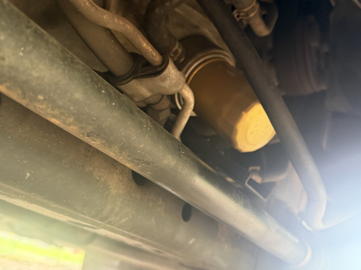 dirtservice's tweet photo. @CostaKapo I just did an oil change on my truck. Put super tech 5-20 in it. And this filter: 

Whatever the hell it is, it won't matter unless I neglect it and I don't plan to do that https://t.co/xGm5jfqpGu