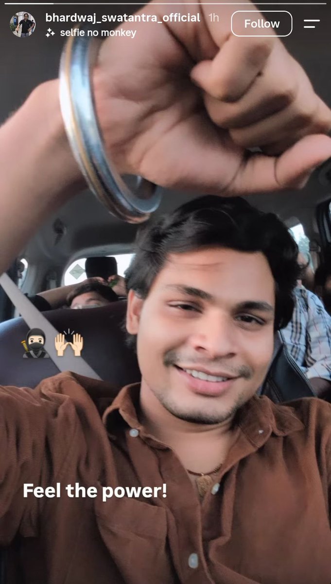 zoo_bear's tweet photo. "The injuries were made by kada and not by any weapon"

Surprised that @smitaprakash did not reach out to Swatantra Bharadwaj get a quote from  justifying the attack. May be a podcast soon? https://t.co/I2DydA8hXl