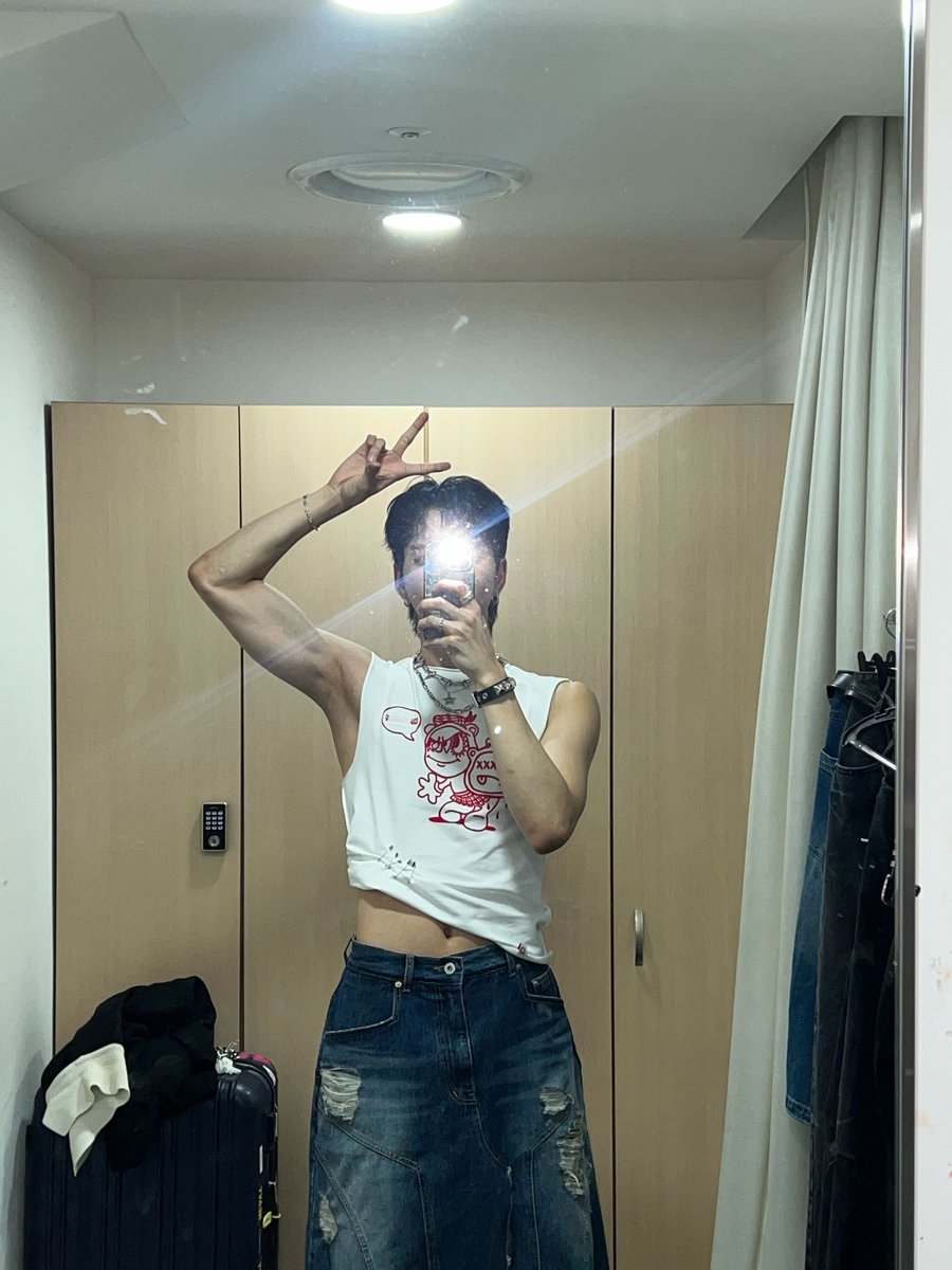 oh_hoii's tweet photo. 복근 없는 남자 호감 https://t.co/RyHJxKDSIu