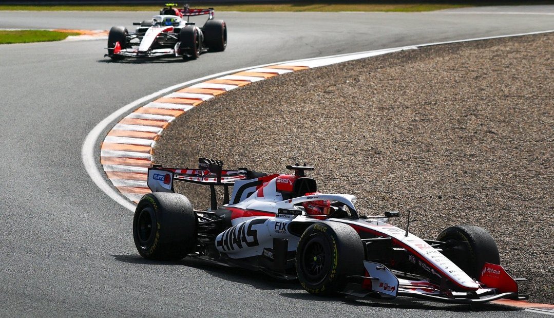 ApexFormulaAR's tweet photo. 🔴 | كوماتسو يؤكد: خمسة سائقين يتنافسون على مقعد هاس في 2027 :
- أكد آياو كوماتسو أن خمسة سائقين يتنافسون على مقعد فريق هاس الثاني لموسم 2027:
🇫🇷 إستيبان أوكون
🇦🇺 جاك دوهان
🇮🇹 ليوناردو فورنارولي
🇧🇷 رافائيل كامارا
🇯🇵 ريو هيراكاوا
#APEXF1 | #F1 https://t.co/pFrKKzjYBt