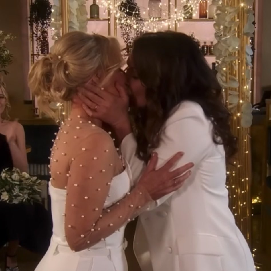 sadlatimer's tweet photo. a year since the ship of all time got engaged and they’ve now been married for 4 months 🥺🥺 https://t.co/My8DVoTRGA