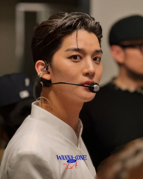 Gomoojule's tweet photo. ❤️🖤빨흑 윙딥 포레버 💖 https://t.co/yRvSnfYDGG