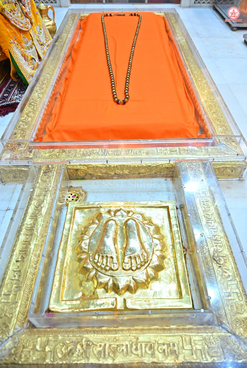 SSSTShirdi's tweet photo. *!! ॐ साई राम !!*
*श्री साईबाबा संस्थान विश्वस्त व्यवस्था,शिर्डी*
*!! ॐ Sai Ram !!*
*Shri Saibaba Sansthan Trust, Shirdi*
≈≈≈≈≈≈≈≈≈≈≈≈≈≈≈≈≈ 
*आरती :-शेजारती*
*गुरुवार ०३ सप्टेंबर २०२६*  
*Aarti :-Shejarti*
*Thursday 03 September 2026* https://t.co/RzlBql16rJ
