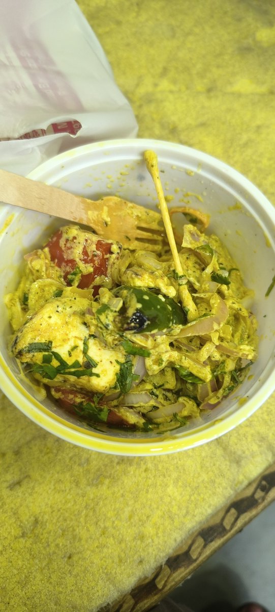 chintujoywal's tweet photo. Mujhe iska kya solution doge
@zomato 
@zomato https://t.co/KrBwqWsMC7