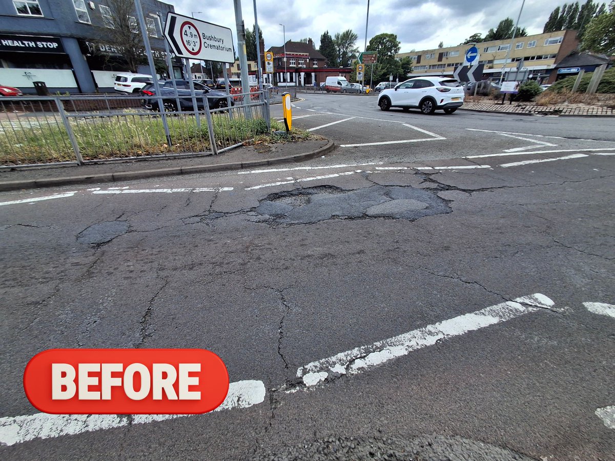 WolvesCouncil's tweet photo. 🛣️Stafford Rd/Three Tuns Lane island is looking much better following resurfacing and relining. ✅It is part of the council's ongoing highways improvements to make journeys safer and smoother for all.🛣️ https://t.co/Ghqx97Koc9