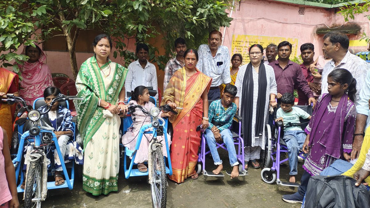 DEO_dhanbad's tweet photo. A Meaningful Step Towards Inclusive Education
A support camp was organised in Baliapur Block to provide essential assistive devices to children with disabilities, empowering them to become self-reliant and connect with mainstream education. https://t.co/5Asod9oPrF