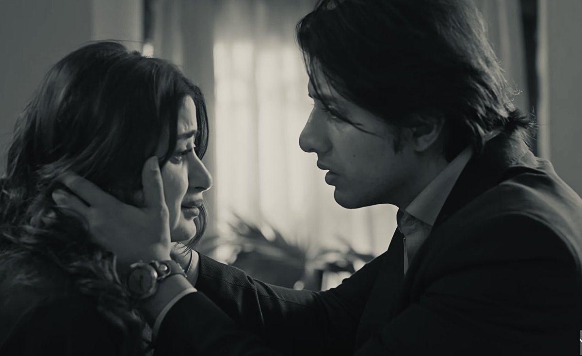 haveuhaveworld's tweet photo. They’re not setting the bar anymore they ARE the bar. The present generation can only witness it and the next generation after will have to try
#zanjeerain #sarbiya https://t.co/mCf5qBEDMB