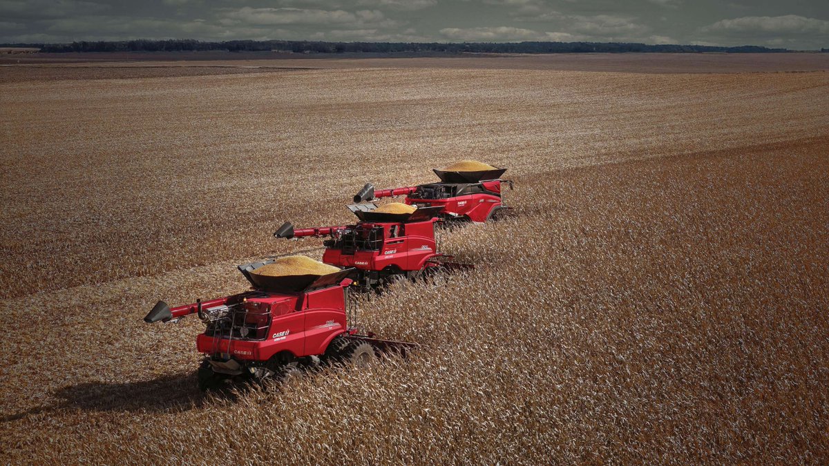 CNHIndustrial's tweet photo. Our brand @Case_IH is marking America's 250th at @FPShow 2026 in Boone, Iowa with a full week of new launches. New WD6 windrower with Relative Yield Mapping, Axial-Flow 160 series updates, Farmall compact A series tractors, and two special edition Magnum tractors on display.

Read the full press release: https://t.co/LEkuSyoIYo 

#CNH #FPS26