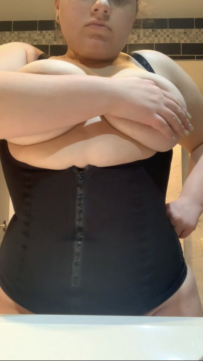 inc3s1lovur12's tweet photo. My Older Sis. I have some more pics of her.

Dm me to trade or share stories.

#incest #sister #sis #brosis #momson #taboo #slut #horny #incesto #incestsis #sis #incestkink https://t.co/LhpXfzOuV8