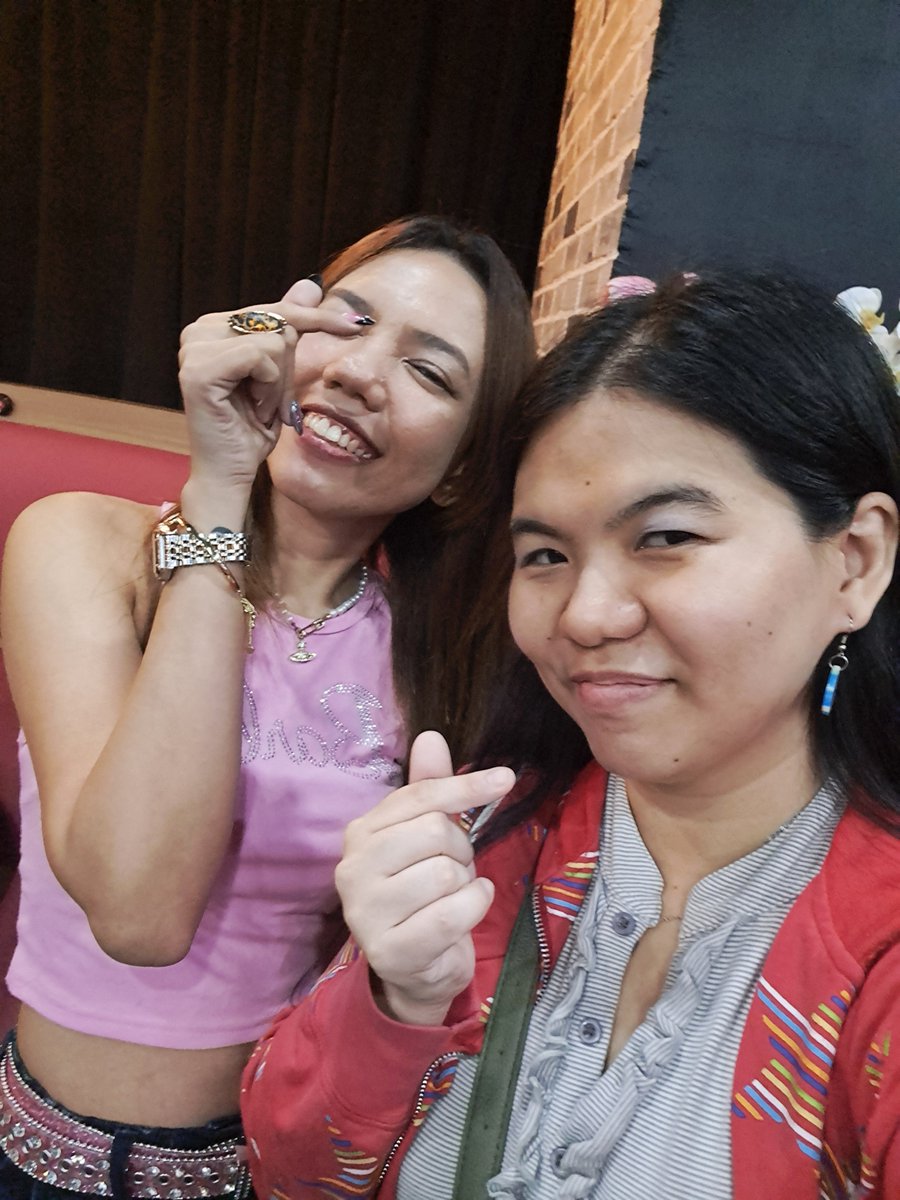 xandz34's tweet photo. With Kayli 🤩
#LiveandLoaded #IvoryMusic #VivaCafe #LiveatVivaCafe #CelebrityPhoto 
📷  July 19 2025 @_kayliallen https://t.co/EuehW0dMYD