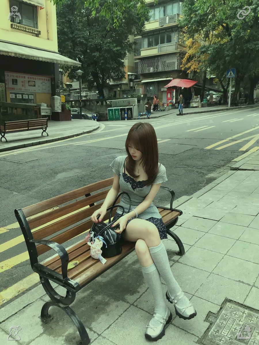 TakaGosha's tweet photo. 💰Sip mint tea to soothe your mind completely. Avoid getting lost in endless worry about potential future dangers or unpredictable unknowns. Instead, concentrate only on the one tiny, doable action available to you at this moment—taking it will help you advance and quickly ease https://t.co/BY7XDnNJOI