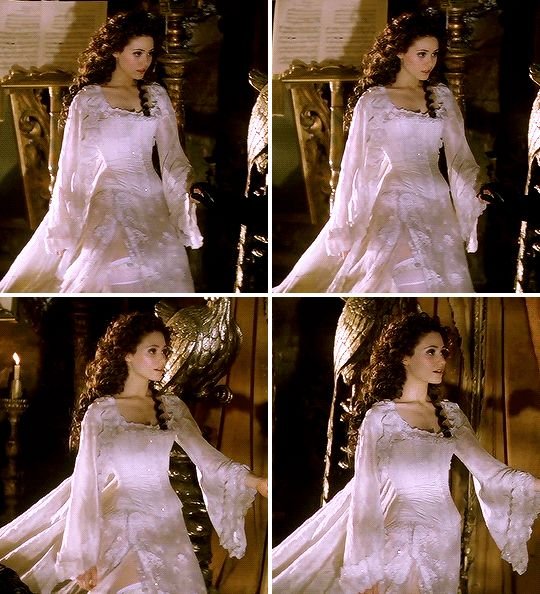 FturSkinnyDevil's tweet photo. I'm going as Christine for Halloween, time to start thrift shopping wedding dresses

#edtwt #edrtwtㅤ https://t.co/8MLnddByuM