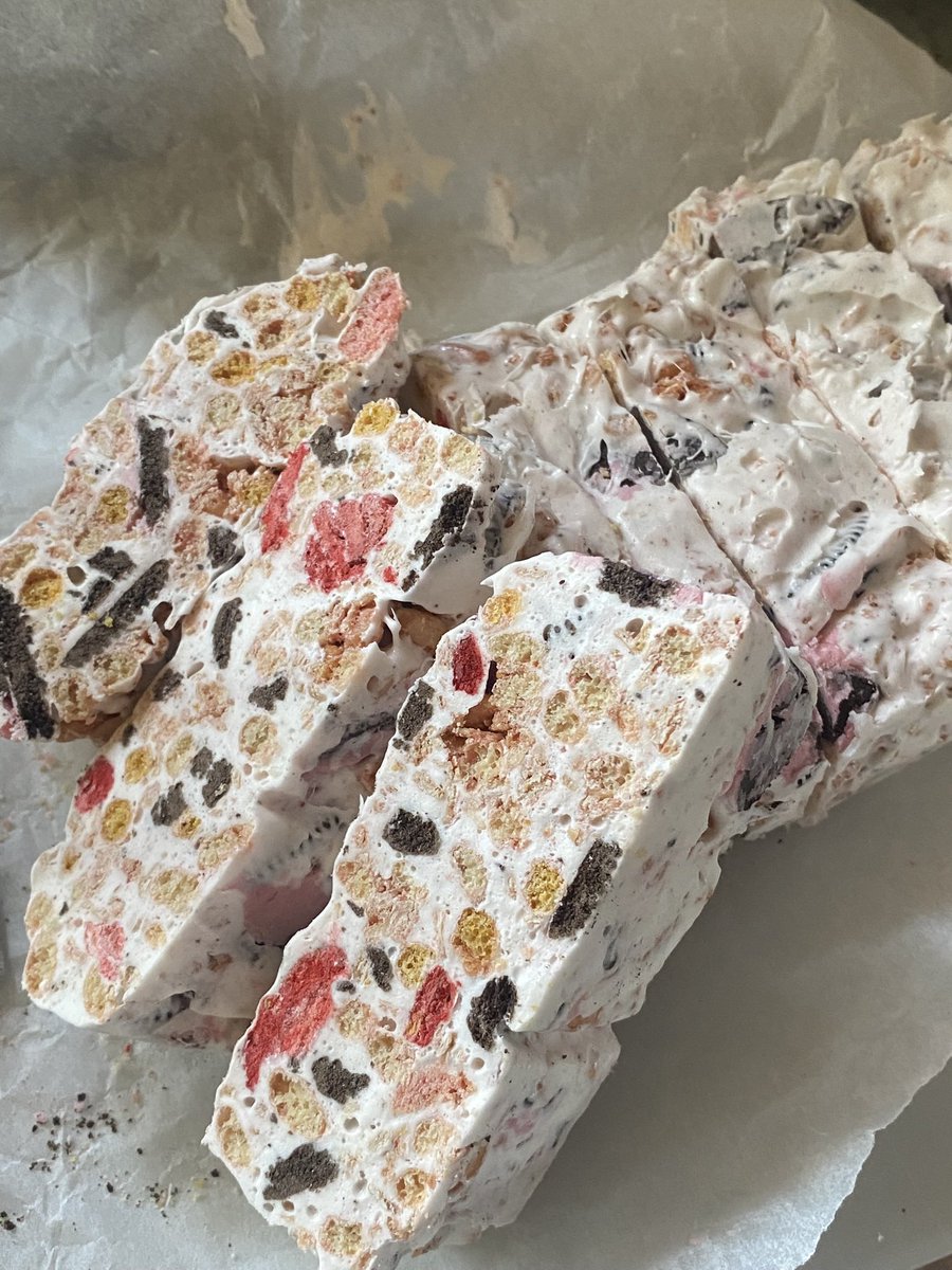 aancgmd's tweet photo. あまいのは食べに行くのも好きだけど簡単なやつなら作るのも好き^›⩊‹^ https://t.co/ZoR6iT35Y0