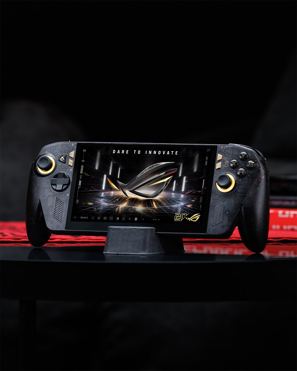 ASUS_ROGNA's tweet photo. Meet the ROG XBOX Ally X20 😍

With a stunning new gold and black design, an upgraded 7.4-inch OLED screen, and control improvements across the board, it's a physical representation of 20 years of ROG gaming innovation. https://t.co/Ukf6AdzzMF