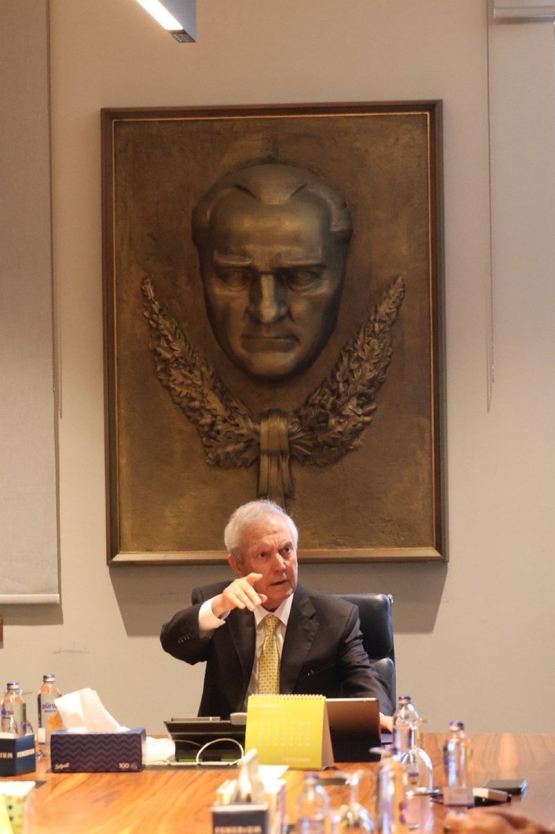 SONERFB52's tweet photo. FENERBAHÇE SPOR KULÜBÜ BAŞKANI AZİZ YILDIRIM 
#BaskanımızAzizYıldırım https://t.co/myuL5P7vF7