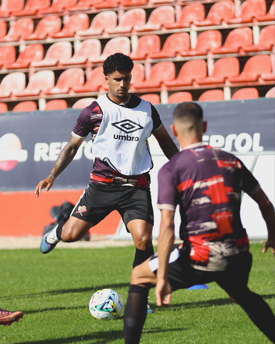 leixoessad's tweet photo. Just another day at the office 💪
#ArmadaDoMar • #LSCxAFC • #LigaPortugalMeuSuper https://t.co/CSnWLtvB3j