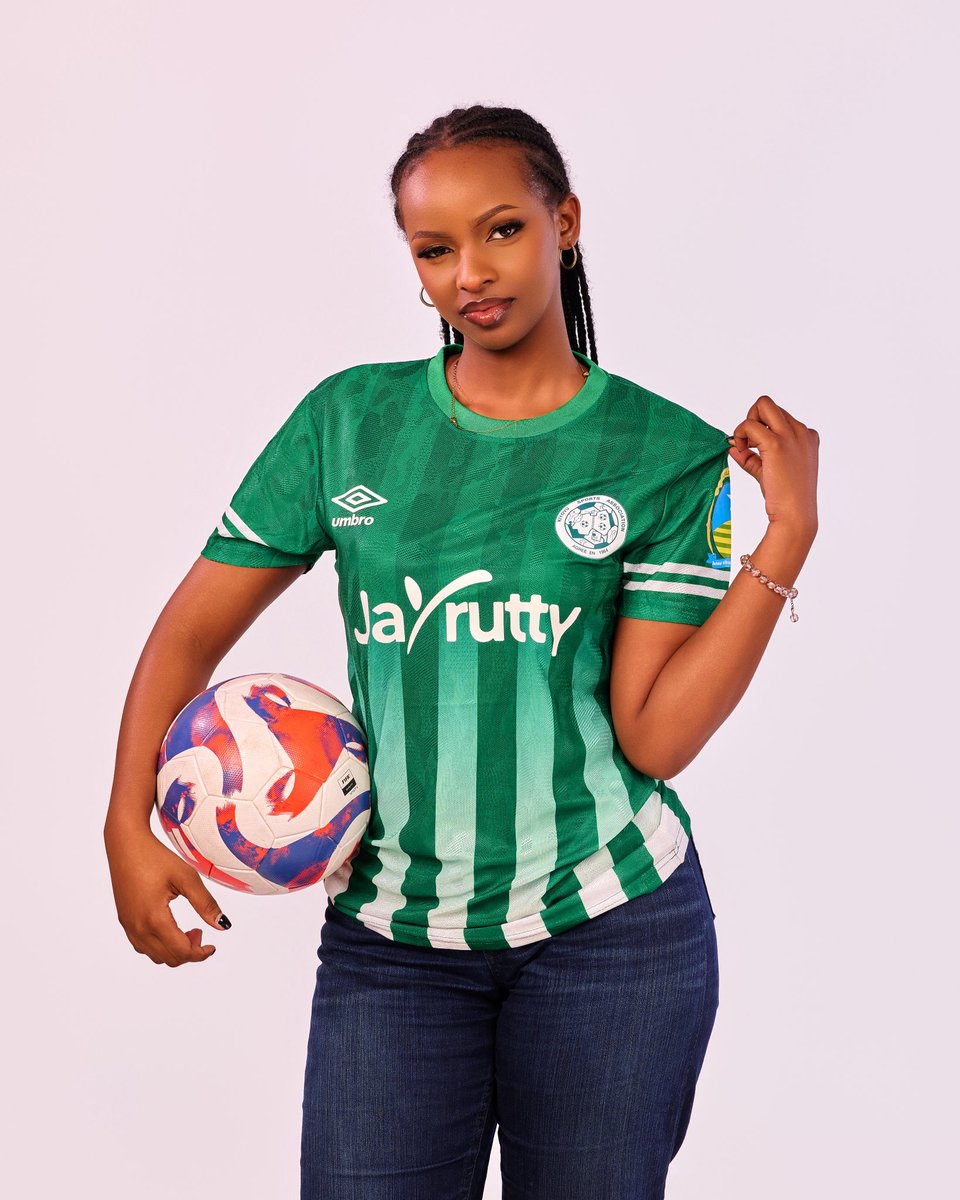 SCKiyovuSports's tweet photo. New season. 
New look. 
Same ambition. 🟢
Home &amp; Away Kits 
#KiyovuSC #NewKits #HomeKit #AwayKit #NewSeason #GreenArmy https://t.co/6GoGIrEVtW