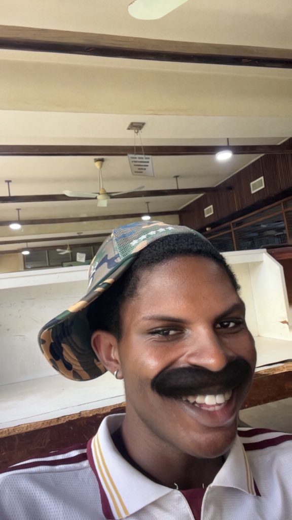 longearboy's tweet photo. Fvckkkk , wetin I Dey think though 😭🌚 https://t.co/vbOFAJFJJt