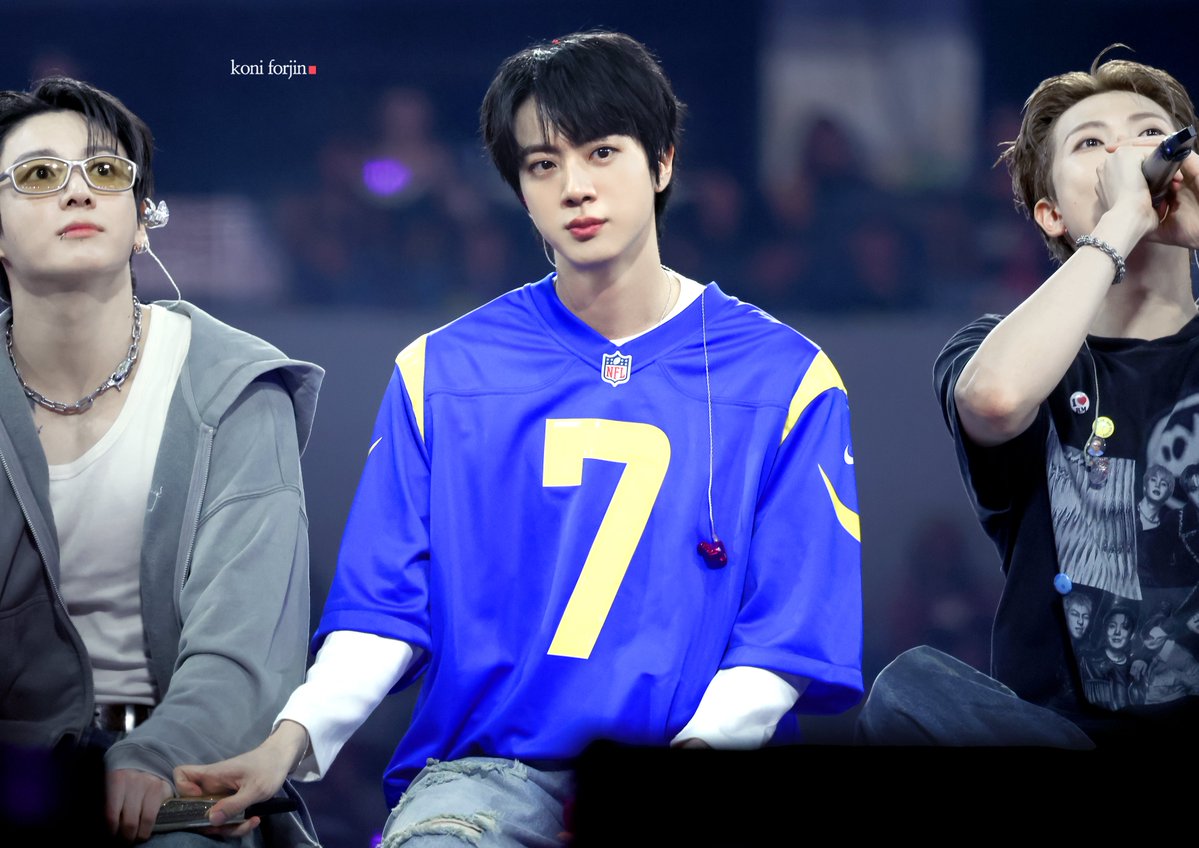 btsforever1207's tweet photo. 260902 BTS ARIRANG LA HD  

#BTS_WORLDTOUR_ARIRANG_LA #방탄소년단진 #JIN #진 #BTS_WORLDTOUR_ARIRANG https://t.co/2QTuxs3Cyn