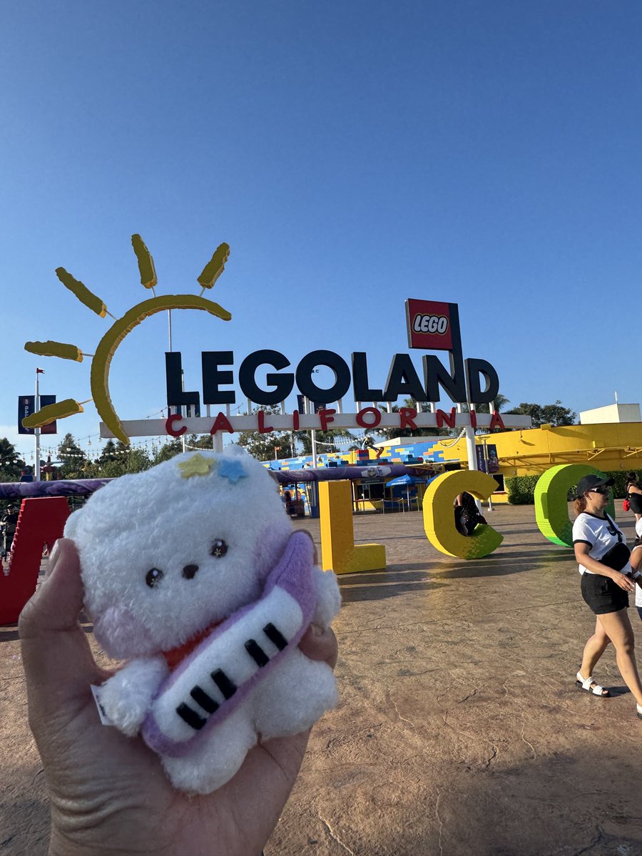 p1hvault's tweet photo. RJ made it to Legoland! 
#bts #army #jin https://t.co/Q8DWlnwk5H