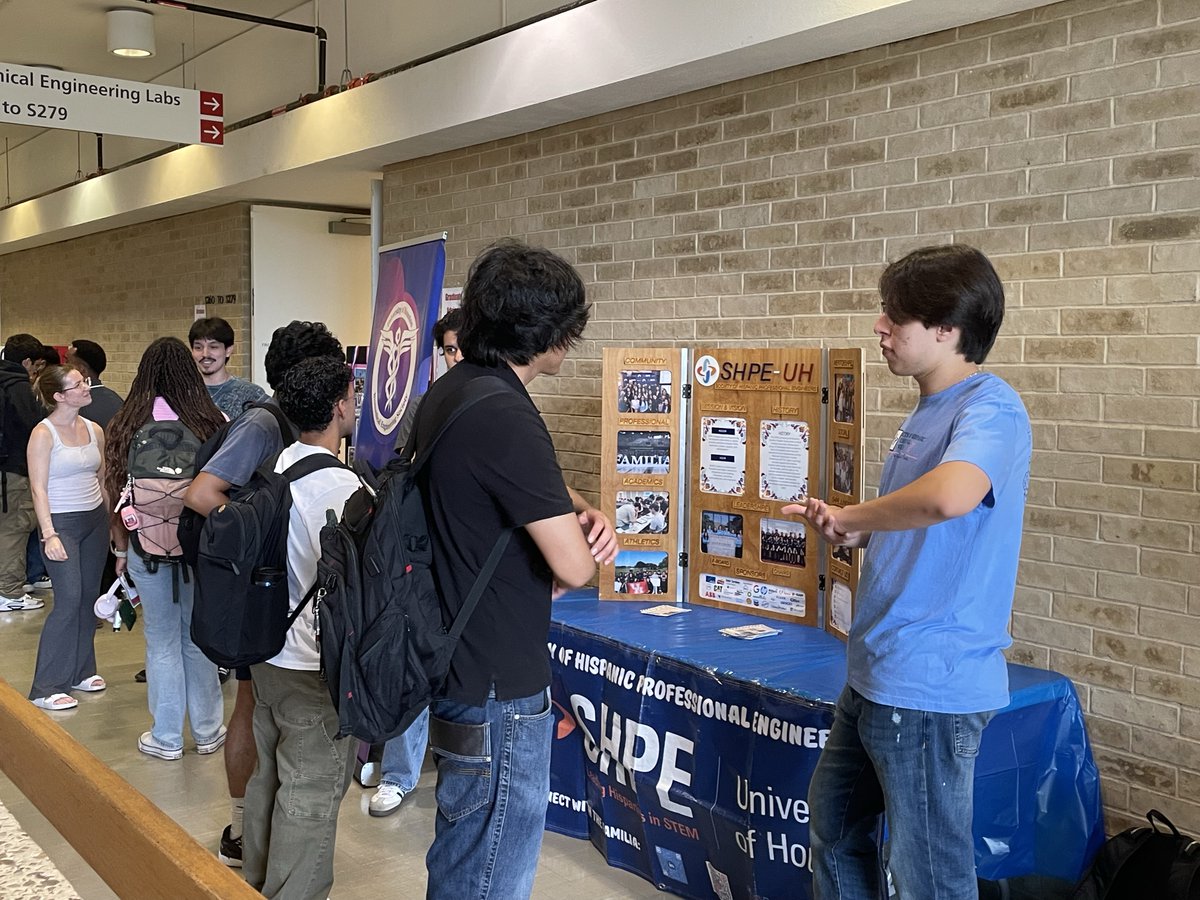 UHEngineering's tweet photo. Coogs, this one's for you 👀

The Engineering &amp; Technology Student Organization Fair is happening NOW in Engineering Building 1 until 2 p.m.

Student orgs from across Cullen are all in one place. Find your people, make connections, and get plugged in for the semester. https://t.co/RyieNEzWi5