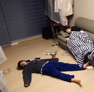 Hanmunskrr's tweet photo. #퇴트 오늘 하루 그냥 그랬는데.. 트친들이랑
멘하고 뎀해서 그런가 굉장히 기분이 좋은 날로 마무리가 된 것같아요//💕트친소 나가기 전에 제가 친해지고싶은 트친분들께 다가가도록 할게요…! 오늘이 성호 생일인만큼 트친분들도 성호처럼 행복하세요!!🌙 https://t.co/K0OJDhrWgd
