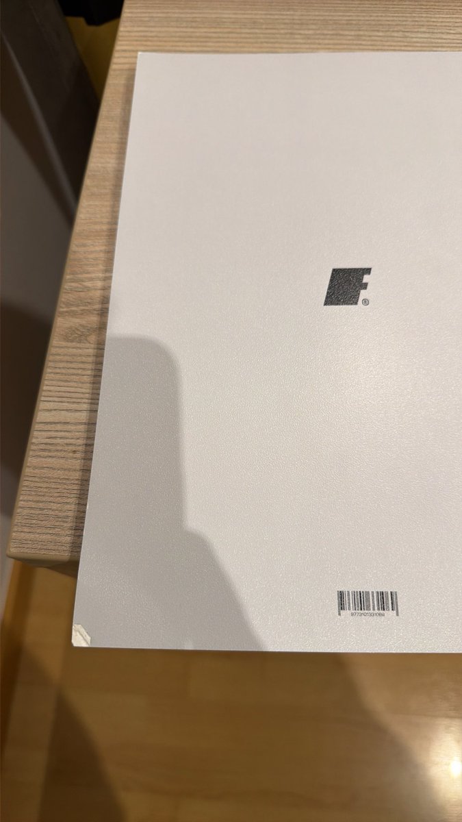 saamuel_5's tweet photo. @revistafium Todas las revistas desde la primera edición me llegan en mal estado. Hasta ahora no he dicho nada, pero hoy con esta 6a entrega ya es demasiado, son todas las entregas igual. En esta que le tenía más ganas que otras la decepción ha sido grande.

Muchas gracias. https://t.co/ejmFTlSMrx