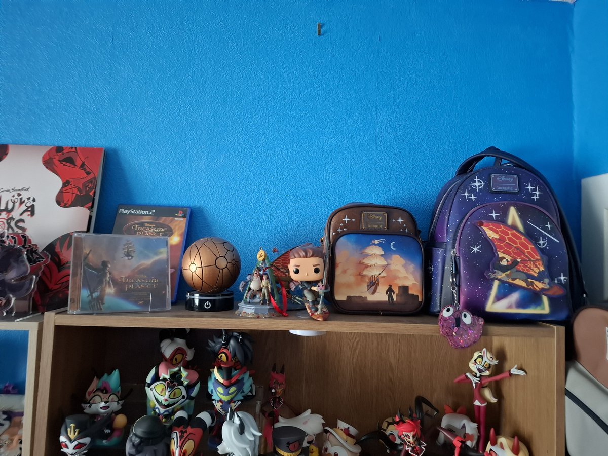 Lexithewagon's tweet photo. My treasure planet collection...so far
#treasureplanet https://t.co/0eC89Sekis