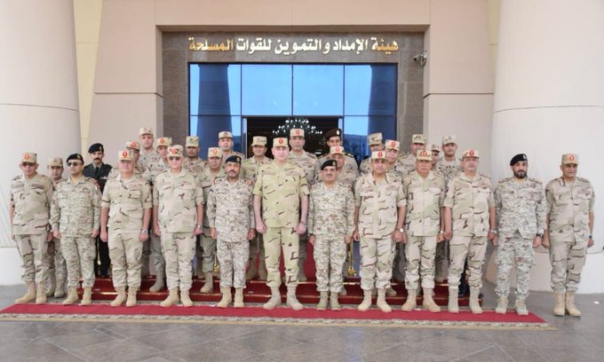 ommahnews's tweet photo. معاون رئيس الأركان لهيئة الإمداد والتموين اللواء الركن م. صلاح العازمي يترأس وفد الجيش المشارك في اجتماع لجنة التعاون الكويتية - المصرية 

- تم مناقشة تطوير التعاون وتبادل الخبرات لدعم العمل المشترك بين القوات المسلحة في البلدين

#كونا #الكويت https://t.co/yTClFABrcT