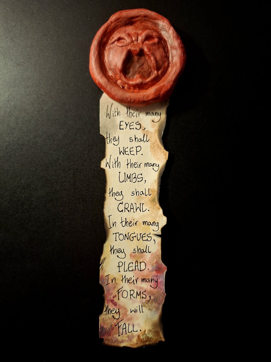 ArtBurns0ut's tweet photo. I MADE A SPACE KING PURITY SEAL!🔥🔥
It's made out of clay, painted with acrylic paint. Paper was "bathed" in tea water and then burned on the edges. 
The text is from the newest episode
It was so badass I needed to use it for something! ❤️‍🔥
#spaceking5 #spaceking #flashgitz https://t.co/gYRwGXMGIl