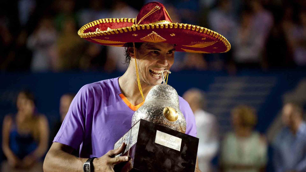 HoqaiPost's tweet photo. ¡México, SIN TORNEOS ATP ! 😔

Acapulco (ATP 500) y Los Cabos ( ATP 250) NO figurarían en el calendario a partir de 2028

La licencia de Acapulco habría sido comprada por inversores árabes y el torneo de Los Cabos pasaría a ser un Challenger 175

Vía [@ivabianconero ]

Presumimos que el capital sea saudí, pues el SURJ, filial deportiva del PIF (fondo soberano saudí), ha sido protagonista en las negociaciones con la ATP para la implantación del nuevo y décimo M 1000, pensado también para 2028; y también ha financiado la compra del 250 de Buenos Aires, momento en el que Acapulco también apareció en las conversaciones.

Este movimiento evidencia el ya consolidado crecimiento y dominio de ciertos "petroestados" en el mundo del deporte.

📸 @atptour