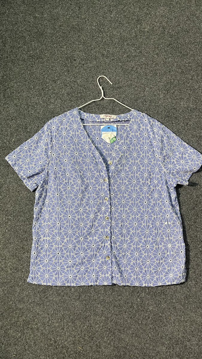 Ilestylee's tweet photo. Clothing with no rules attached, just good vintage. 
Available from 5,000 NGN. https://t.co/79CfRpnVYG